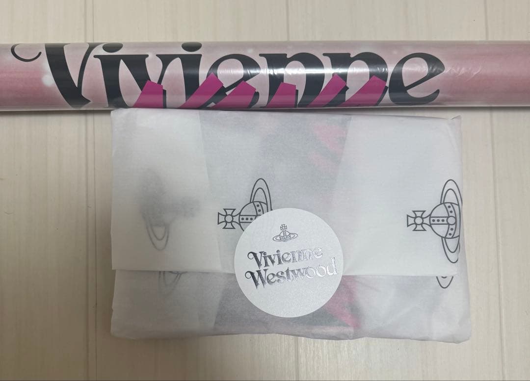 即日発送 新品未開封 ヴィヴィアン NANA 限定品 コミック ポスターセット Vivienne Westwood ヴィヴィアン NANA 限定品 コミック - メルカリ