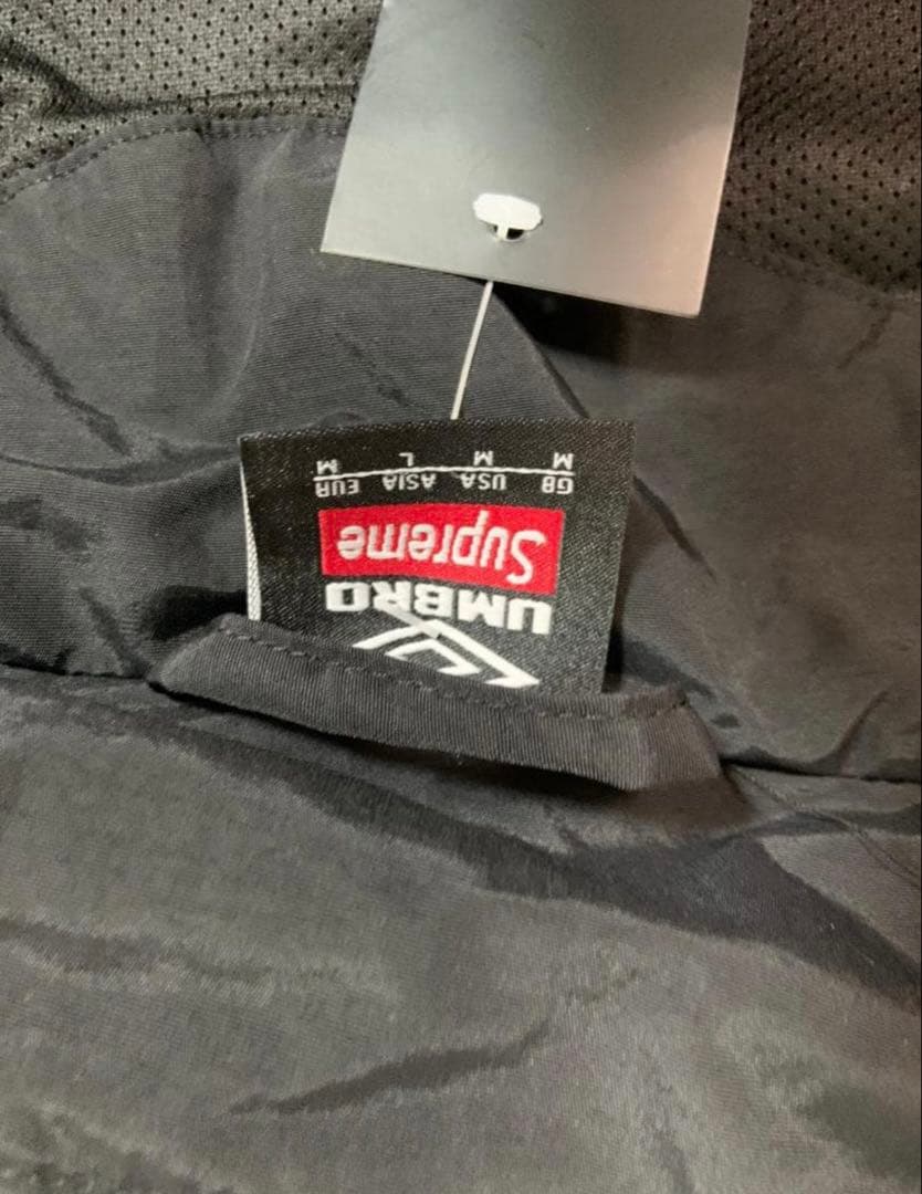 supreme umbro ナイロンジャケット ブラック M - メルカリ
