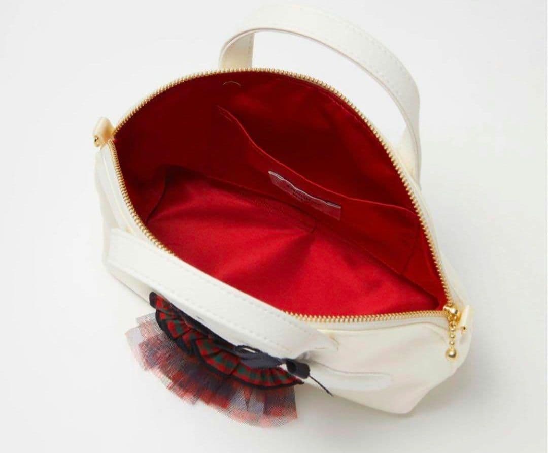 新品 ファミリア Bibiy コラボ ミニバッグ ホワイト プードル - メルカリ