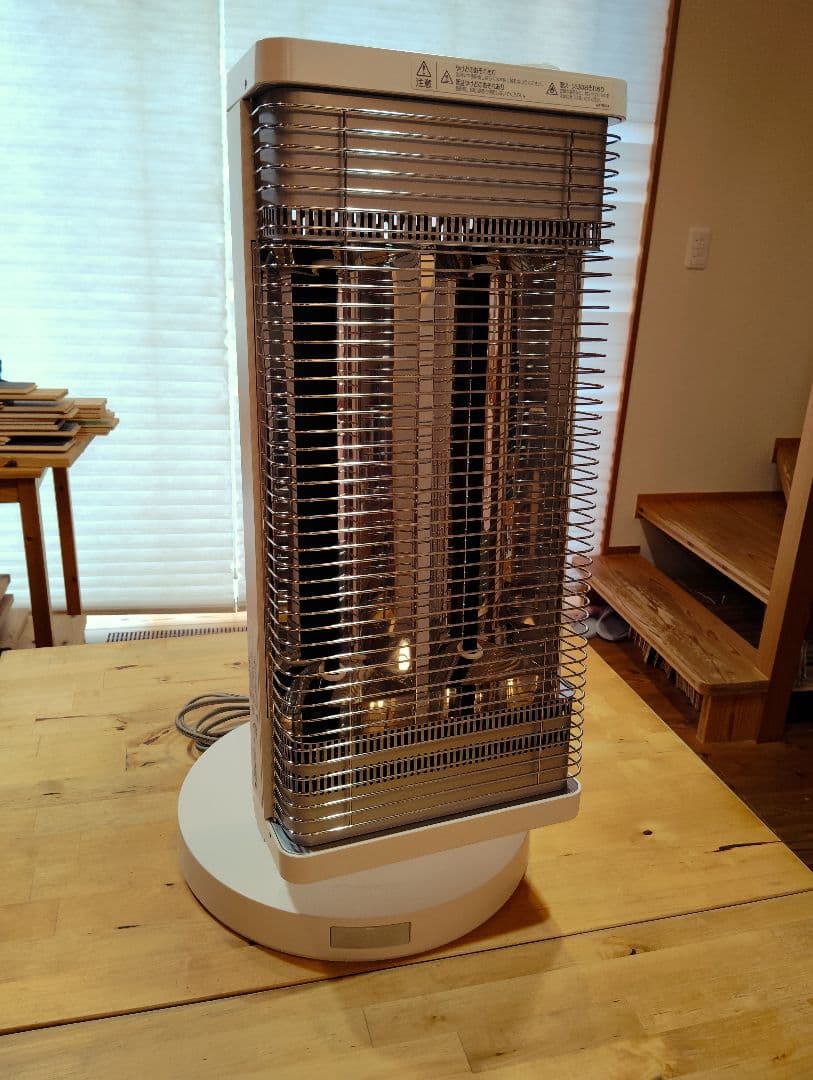 2018年製 DAIKINセラムヒート ERFT11VS-W