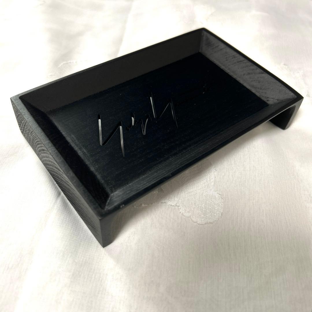 新品未使用品✨YOHJI YAMAMOTO ノベルティ 木製 アクセサリートレイ