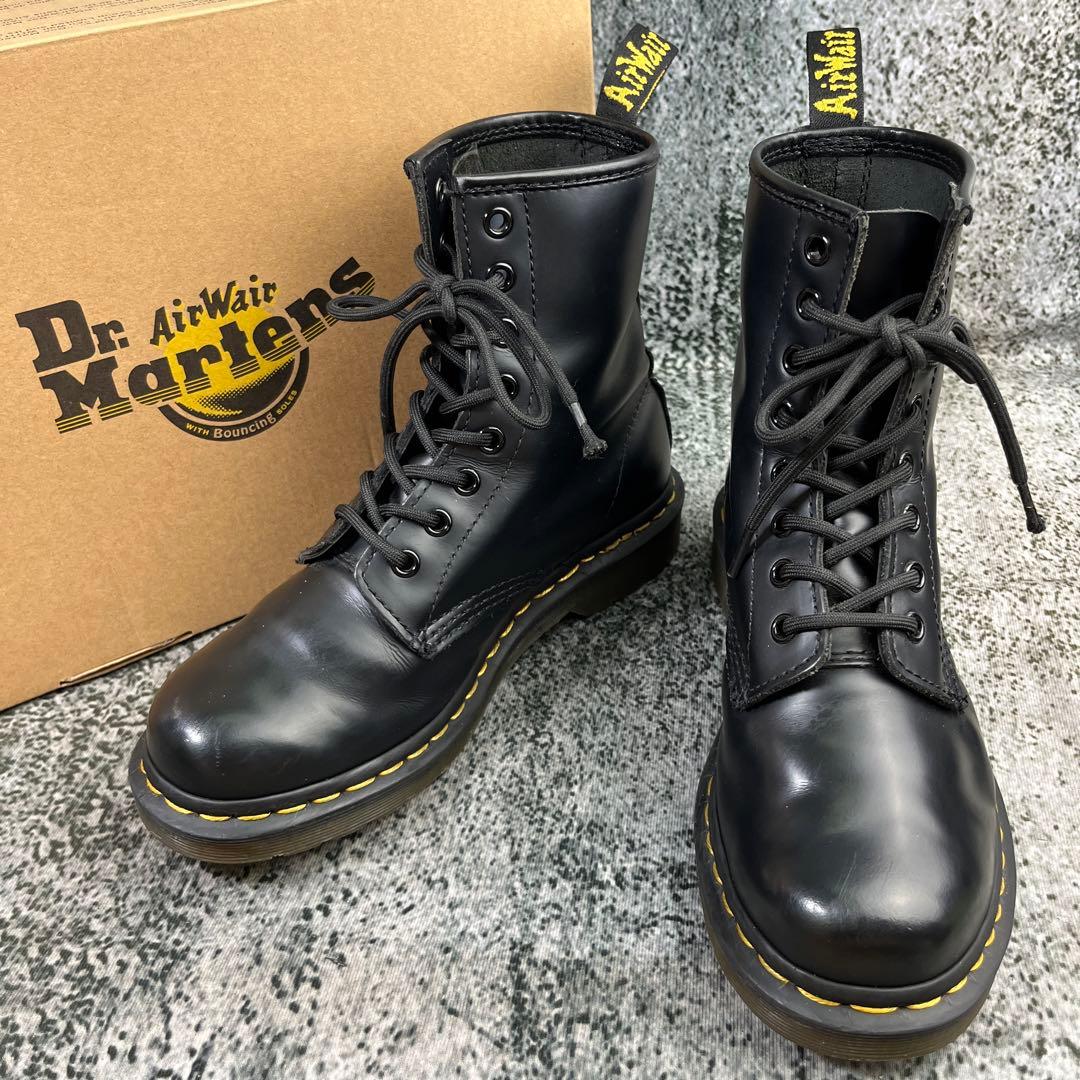ドクターマーチン 11821 レースアップブーツ 8ホール ブラック 720