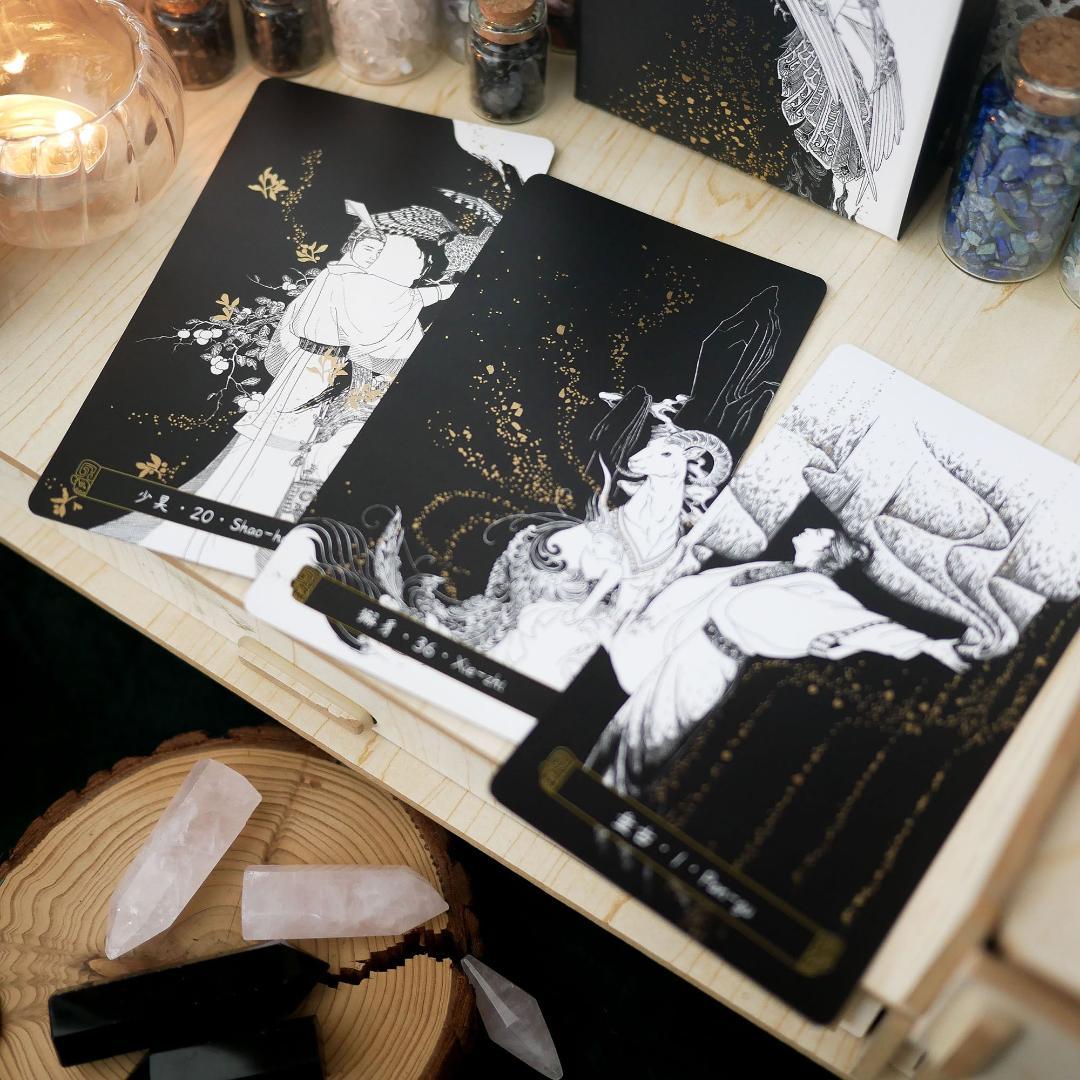 正規品オラクルカード】墨絵×金箔の静かな美しさ✨幽玄な天空と古代