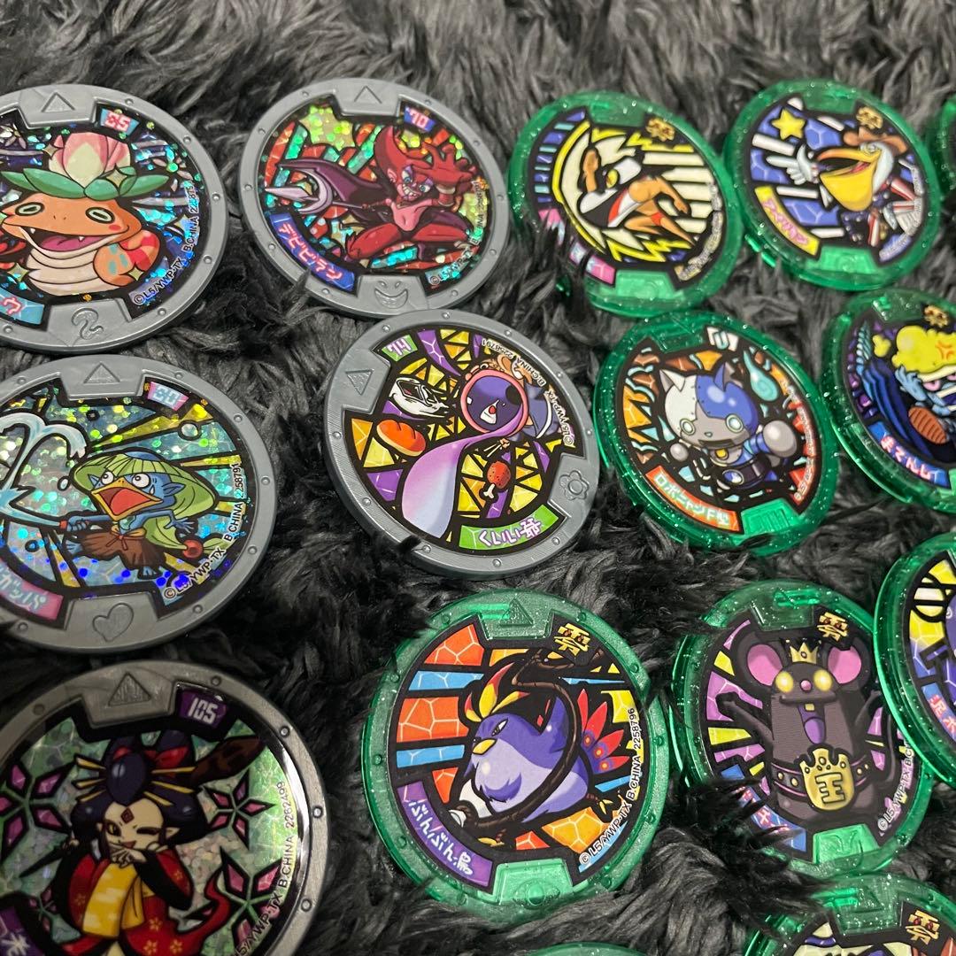 《美品》《大量》妖怪メダル227枚まとめ売り　妖怪大辞典付き