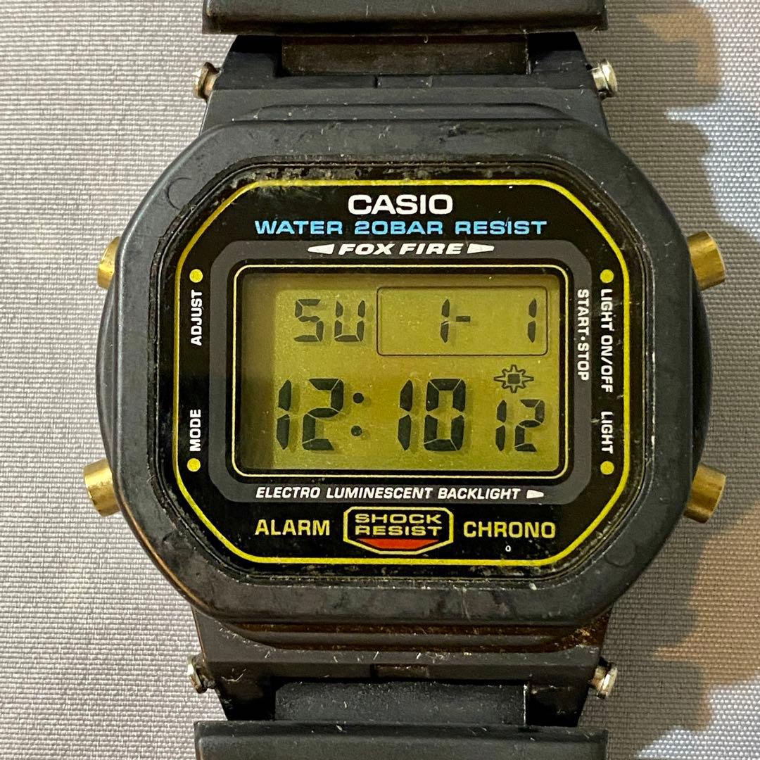 専用】CASIO カシオ G-SHOCK DW-5600E ゴールド液晶 - メルカリ