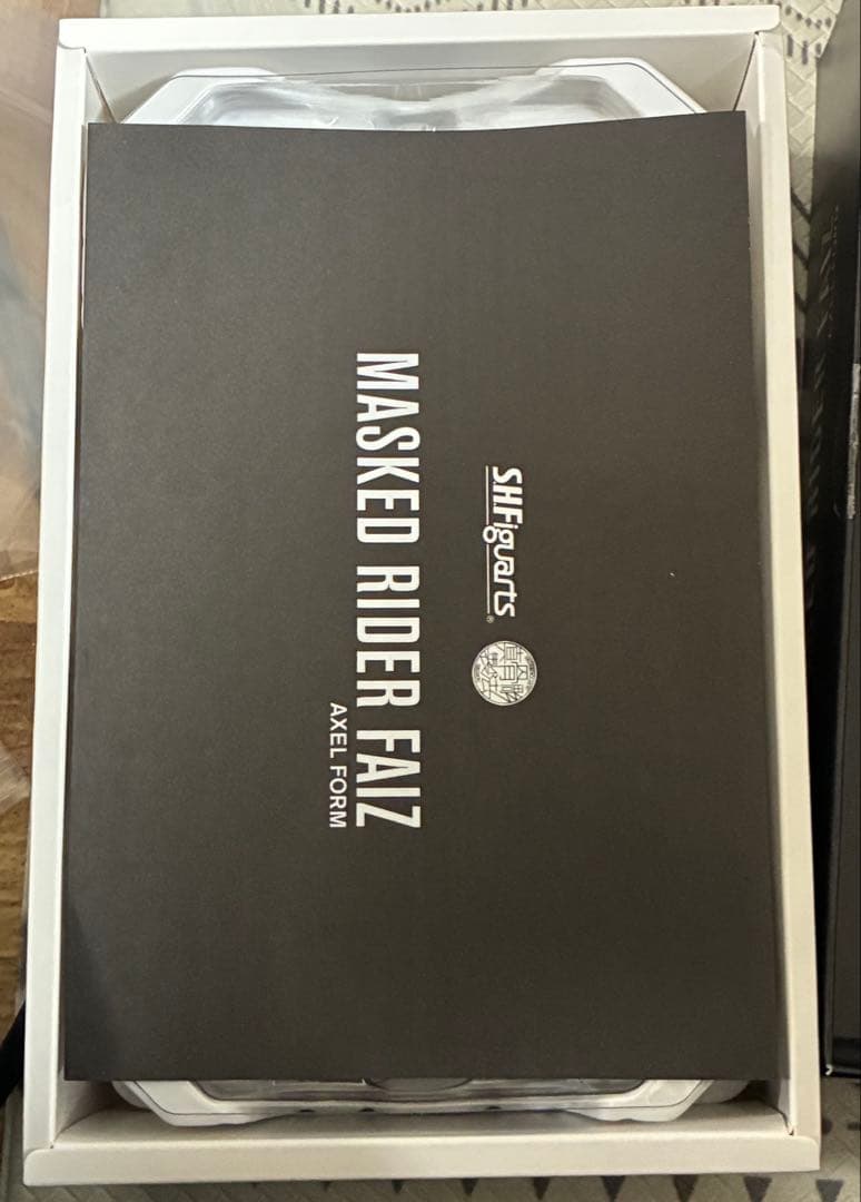 S.H.Figuarts 真骨彫 仮面ライダーファイズ アクセルフォーム