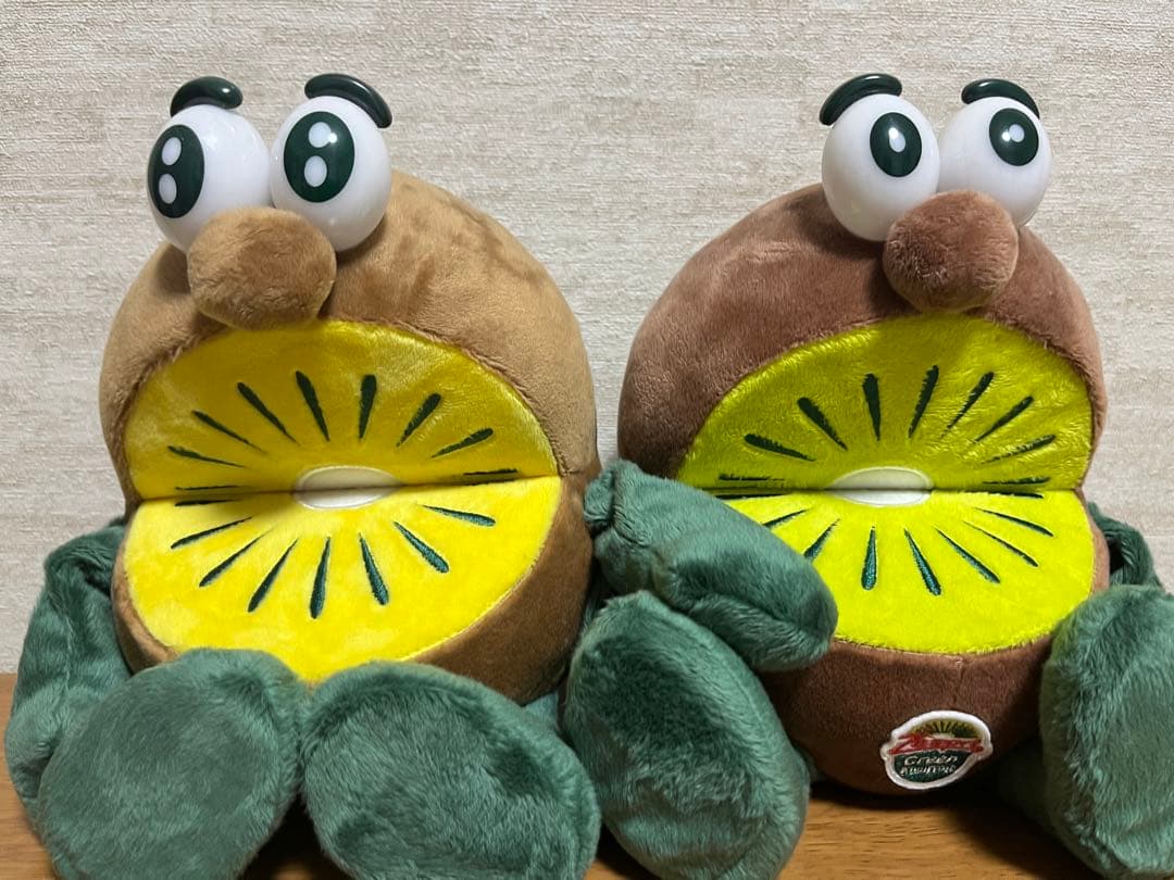 ゼスプリ キウイブラザーズ ぬいぐるみセット 中 - メルカリ