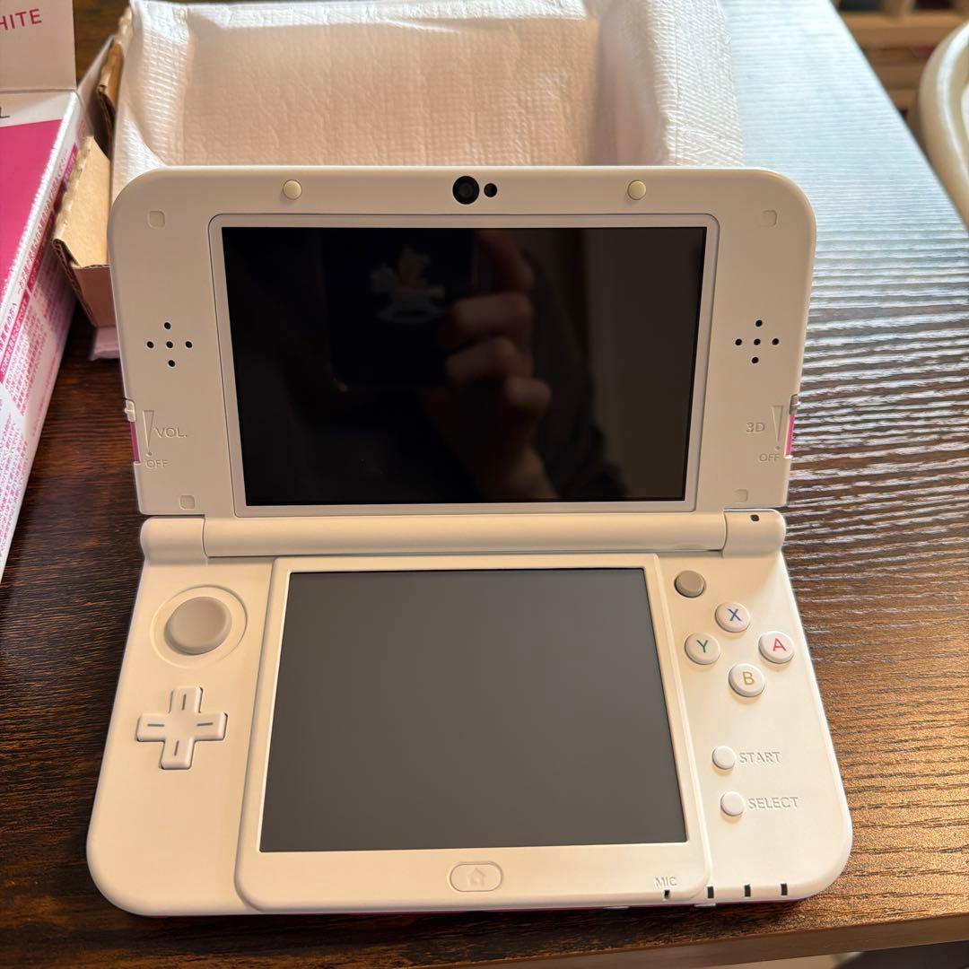 ◯新品◯new ニンテンドー3DS LL ピンク・ホワイト ARカード付き