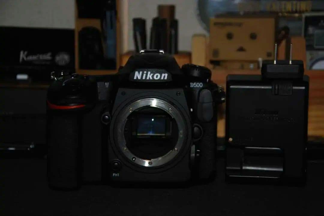 Nikon D500 デジタル一眼レフカメラ 充電器付き　ジャンク 2026年最新】nikon D500 ジャンクの人気アイテム - メルカリ