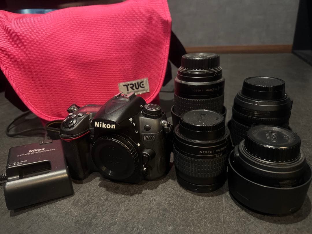 Nikon D7000 デジタル一眼レフカメラ Amazon | Nikon デジタル一眼レフカメラ D7000 ボディー | デジタル