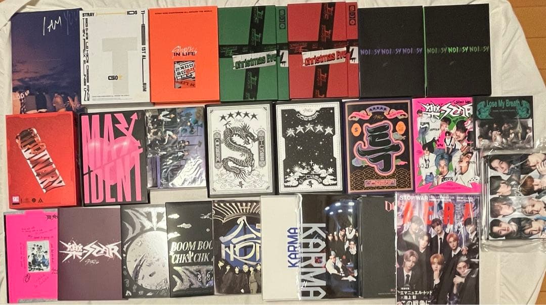 StrayKids グッズ アルバム まとめ売り - メルカリ