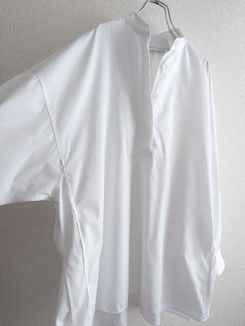 良品】TICCA スタンドカラー スキッパープルオーバー ブラウス白