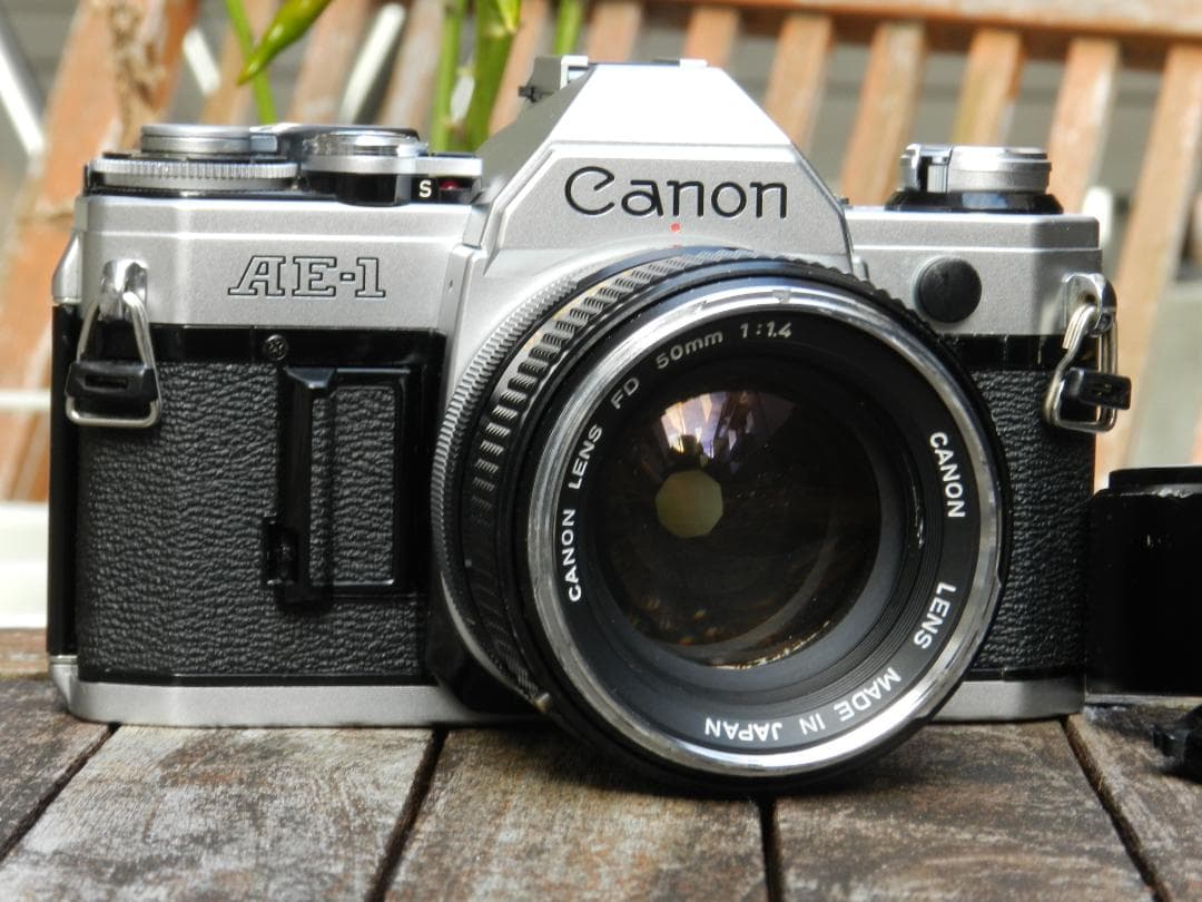 akbabbabb8　Canon AE-1 FD 50 1.4 カメラ キャノン AE-1 FD 50mm F 1.4 スピードライト データバックA CLA'd