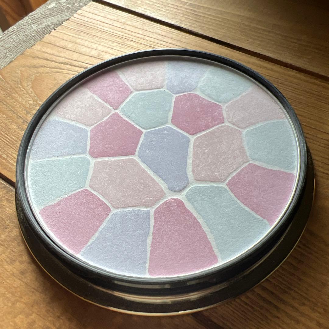 EleganceラプードルオートニュアンスリクスィーズVフェイスパウダー