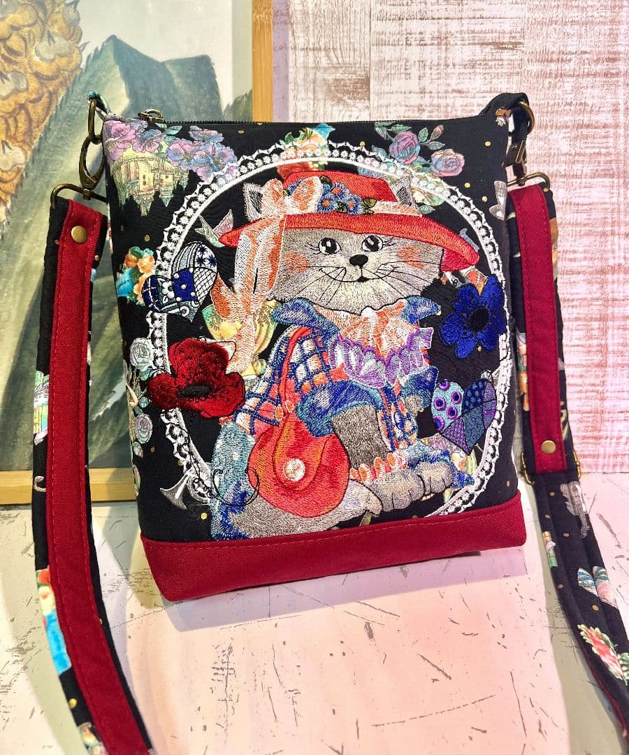 お洒落ニャンです♡ジョリーフルール♡ロラライハリス生地♡刺繍の