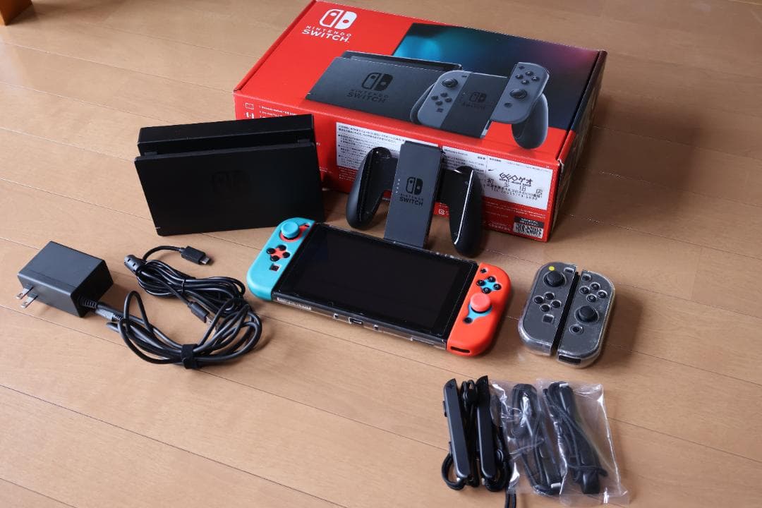使用品】Nintendo Switch（ニンテンドースイッチ）本体 他付属品