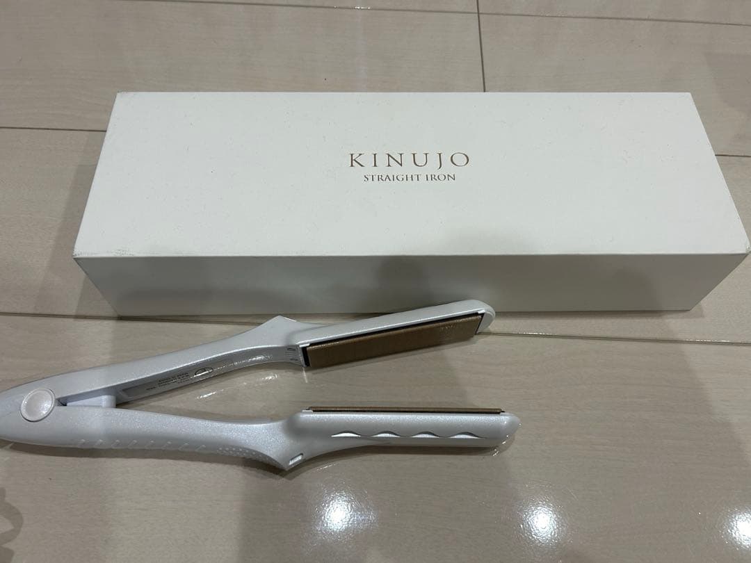 KINUJO 絹女 ストレートアイロン LM-225 未使用 KINUJO（絹女） ストレートアイロン LM-225 キヌージョ きぬじょ