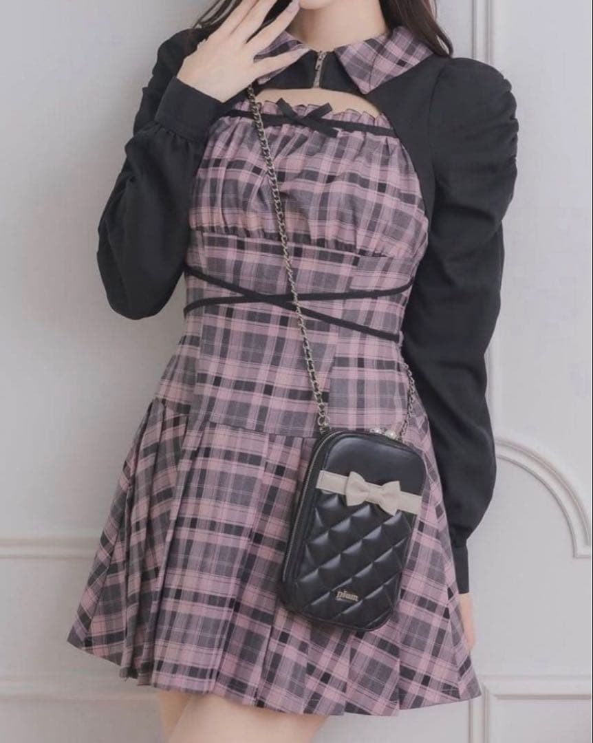 pium カットアウトレイヤードプリーツミニワンピ ピンクチェック