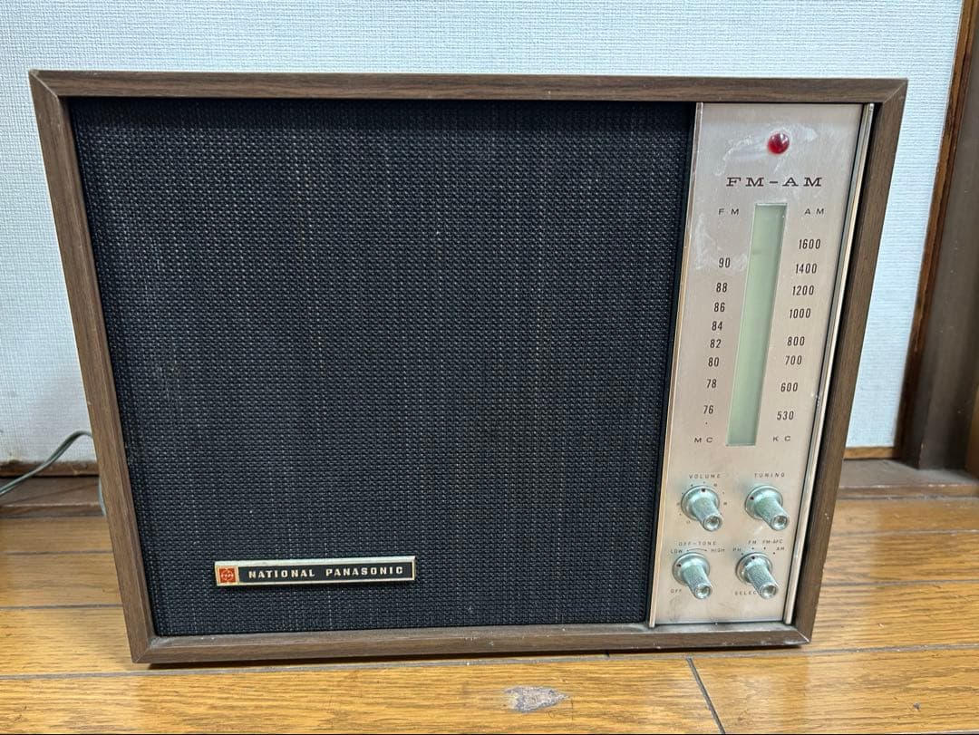 FMの聴ける真空管ラジオ ナショナルパナソニックRE-760 FM/AM - メルカリ