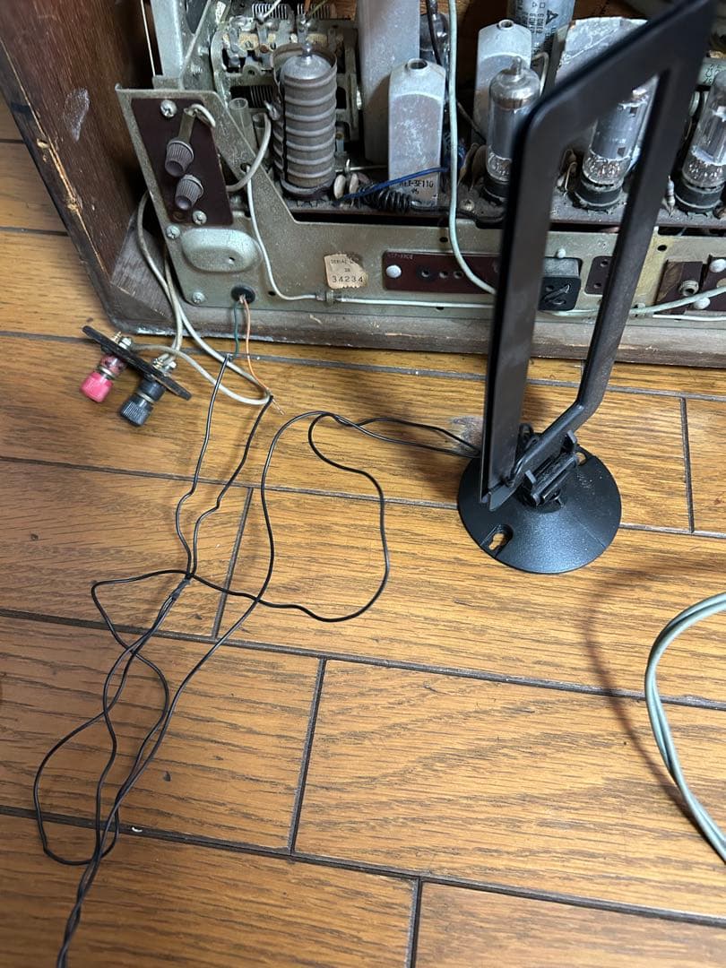 FMの聴ける真空管ラジオ ナショナルパナソニックRE-760 FM/AM - メルカリ