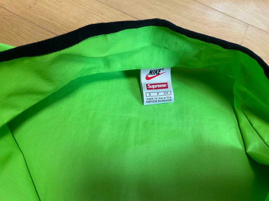 SUPREME xNIKEコラボ セットアップサイズ違い - メルカリ