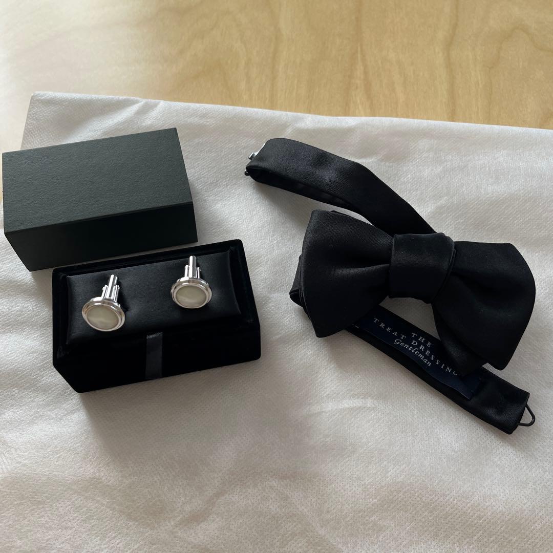 THE TREAT DRESSING ボウタイとカフスセット