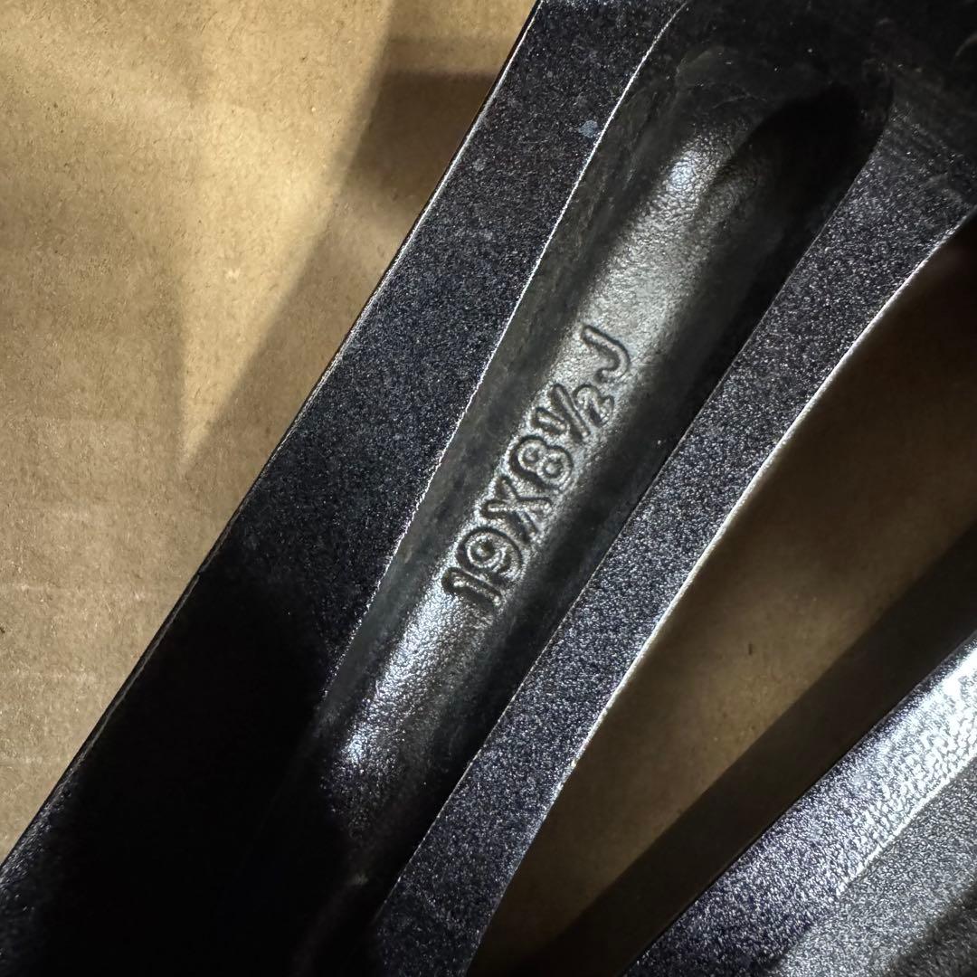 新車外し V37 スカイライン純正 19インチ 8.5J 日産