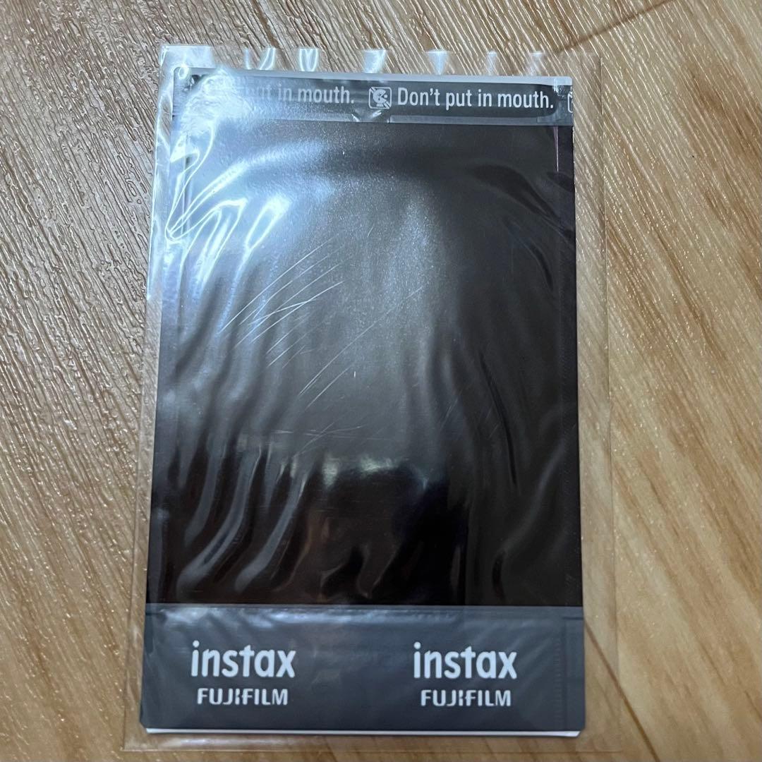 新品】えなこ⭐︎直筆サイン入りチェキ エピローグ 写真集 - メルカリ