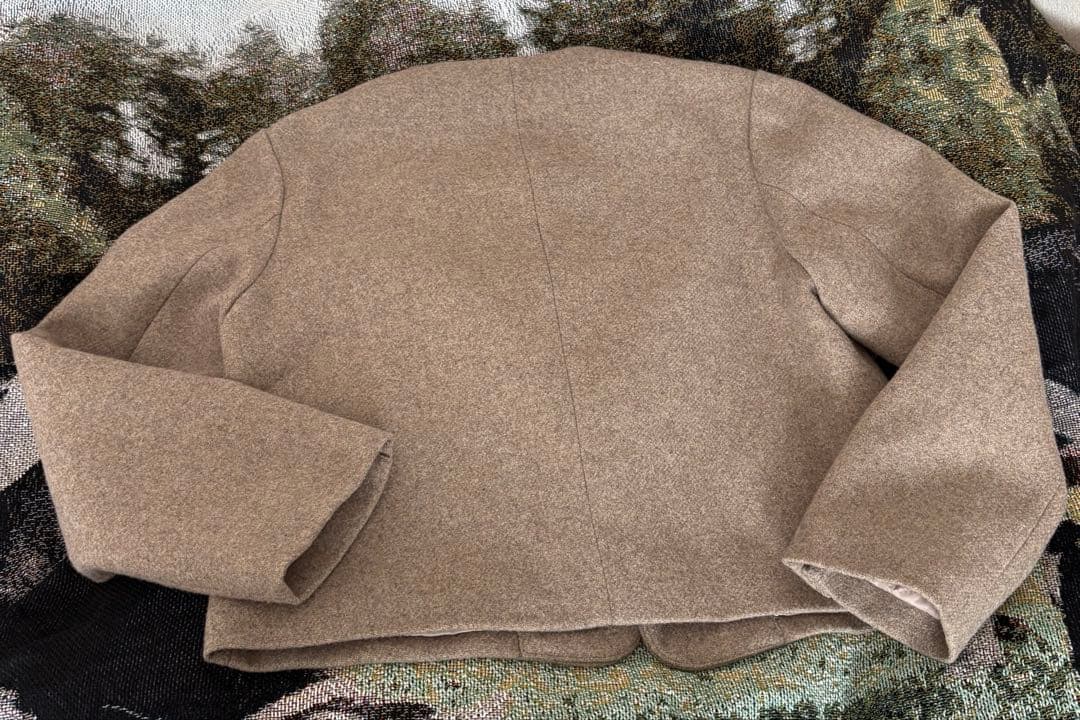 fano studios フリルカラーウールジャケット - メルカリ