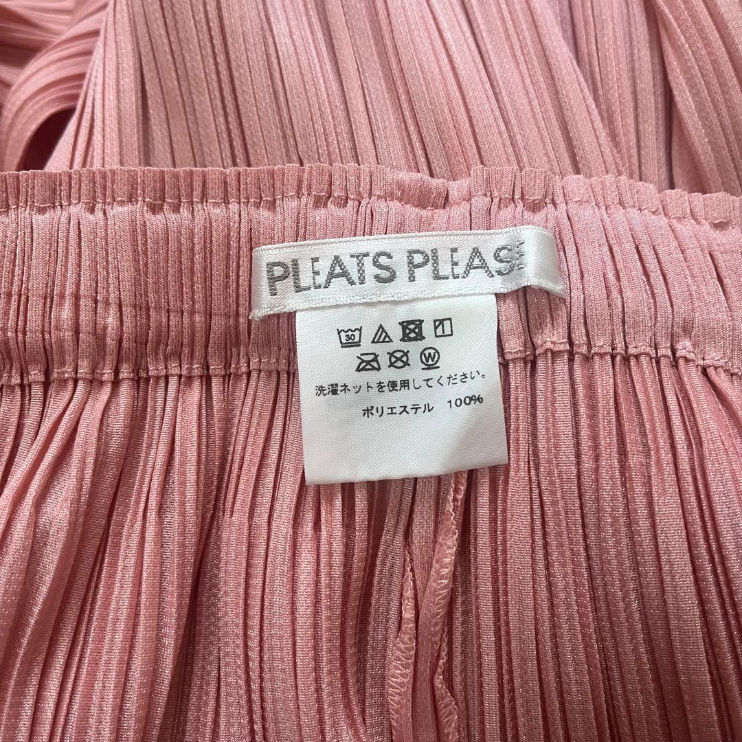 PLEATSPLEASE イッセイミヤケ フレアーワイドパンツ ピンク 2 - メルカリ
