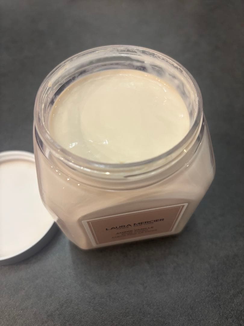 LAURA MERCIER ホイップドボディクリーム アンバーバニラ 340g - メルカリ