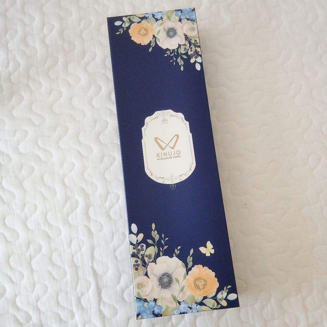 絹女　DS200　ストレートアイロン KINUJO（絹女） ヘアアイロン ストレートアイロン コテ DS200 W 公式