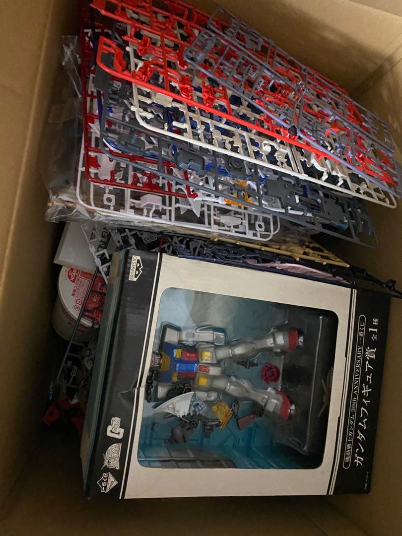 ガンプラ 大量 まとめ売り フィギュア hg ベアブリック その他 - メルカリ
