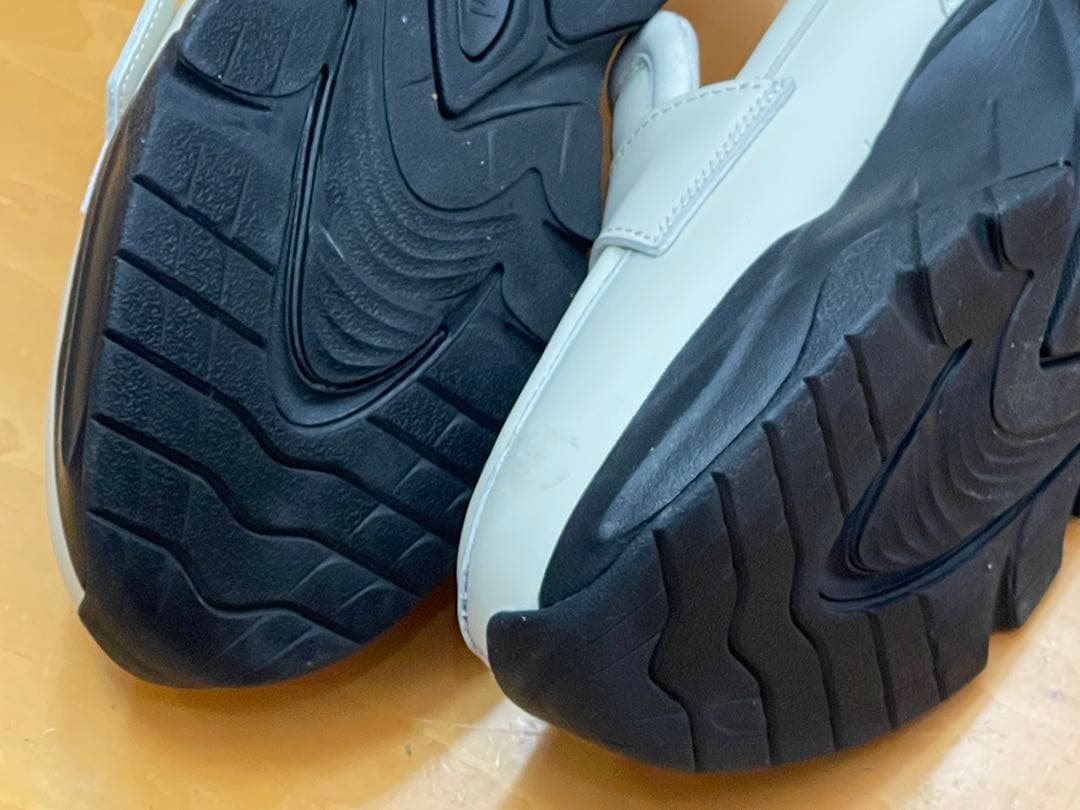 PUMA ホワイト ローファー ベルクロ23.5cm