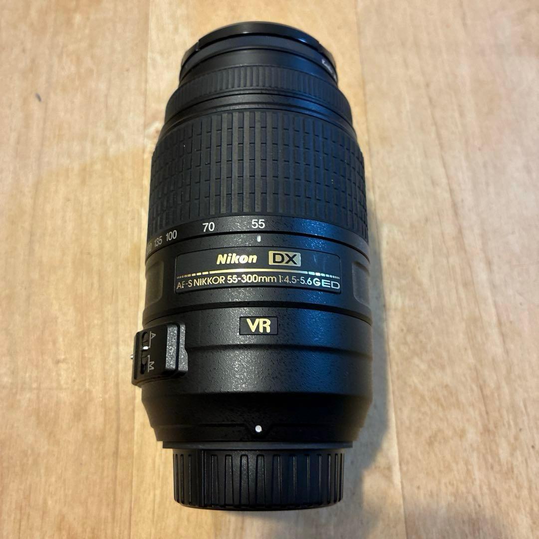 レンズ(ズーム) Nikon AF-S DX NIKKOR 55-300mm f/4.5-5.6G 価格.com - ニコン AF-S DX NIKKOR 55-300mm f/4.5-5.6G ED VR 価格比較