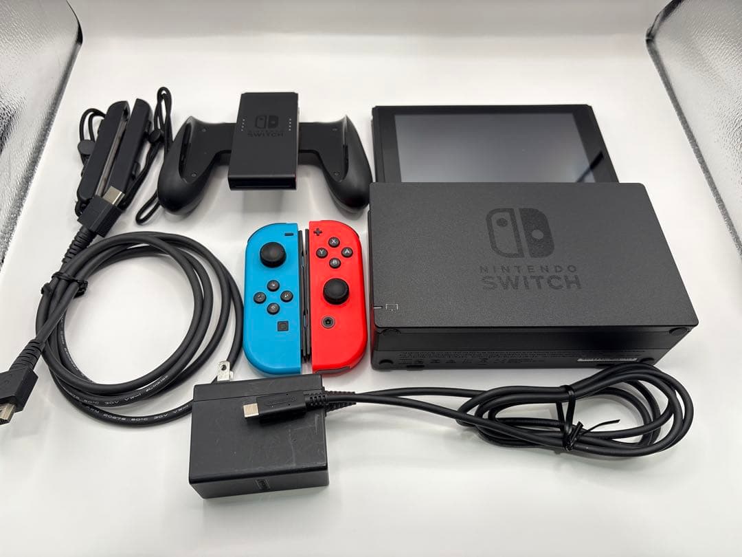 【⭐︎美品⭐︎】Nintendo Switch 本体 赤/青 Joy-Con Nintendo Switch Joy-Con(L) ネオンブルー/(R) ネオンレッド HAD-S