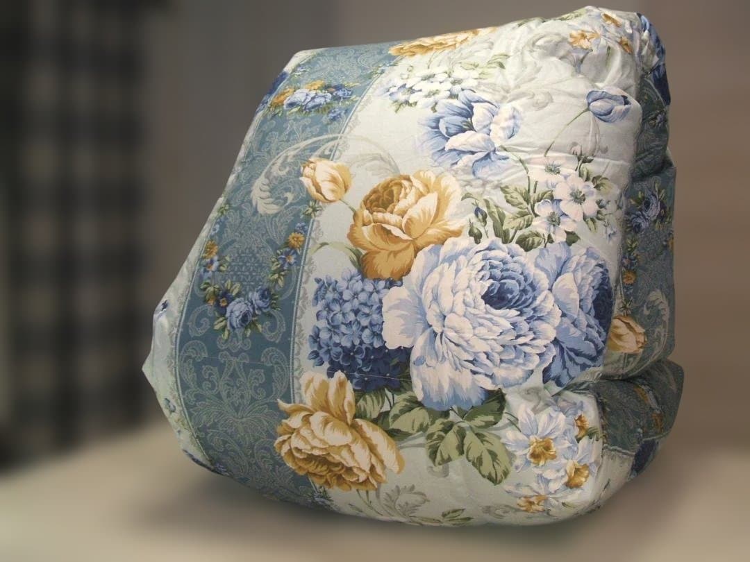 限定お買い得品‼️新品＊ロイヤル＊フランス９３％＊増量１，３キロ＊羽毛布団ＳＢ 高級羽毛布団 ダブル フランス産ホワイトダックダウン 93% (400dp以上