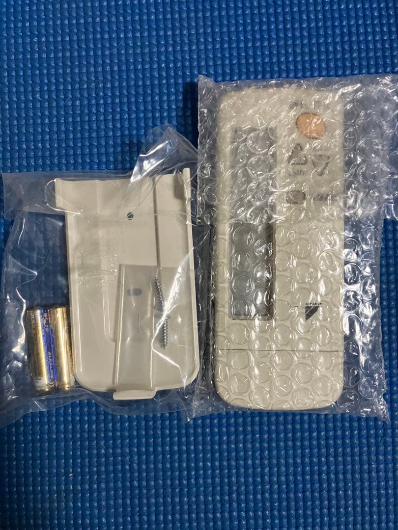 ダイキン エアコン リモコン BRC4C105 未使用品　リモコンホルダー付き ダイキン（DAIKIN） 【在庫あり】純正品 BRC4C105(0995829) 業務用