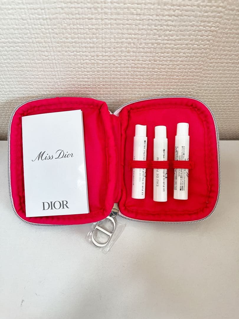 Miss Dior 香水とポーチセット - メルカリ