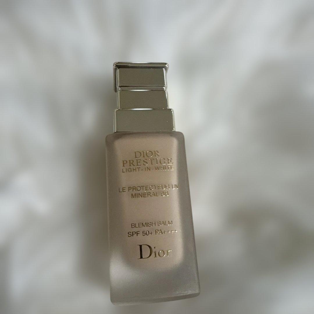 ディオール　プレステージ　ホワイト　ル　プロテクター　UV 01 ミネラル　BB DIOR プレステージ ホワイト ル プロテクター UV ミネラル BB 01