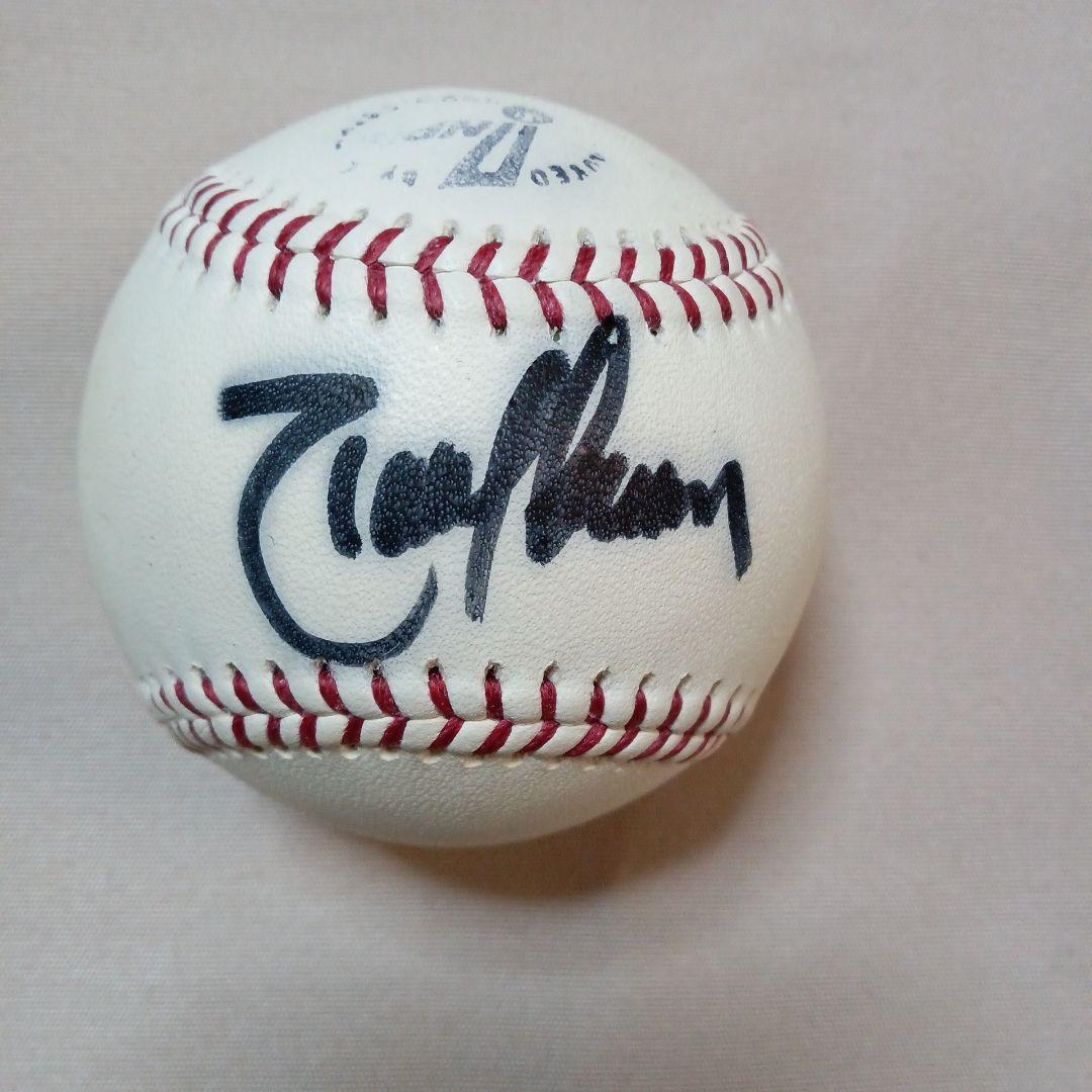 ランディジョンソン選手のサインボール - メルカリ