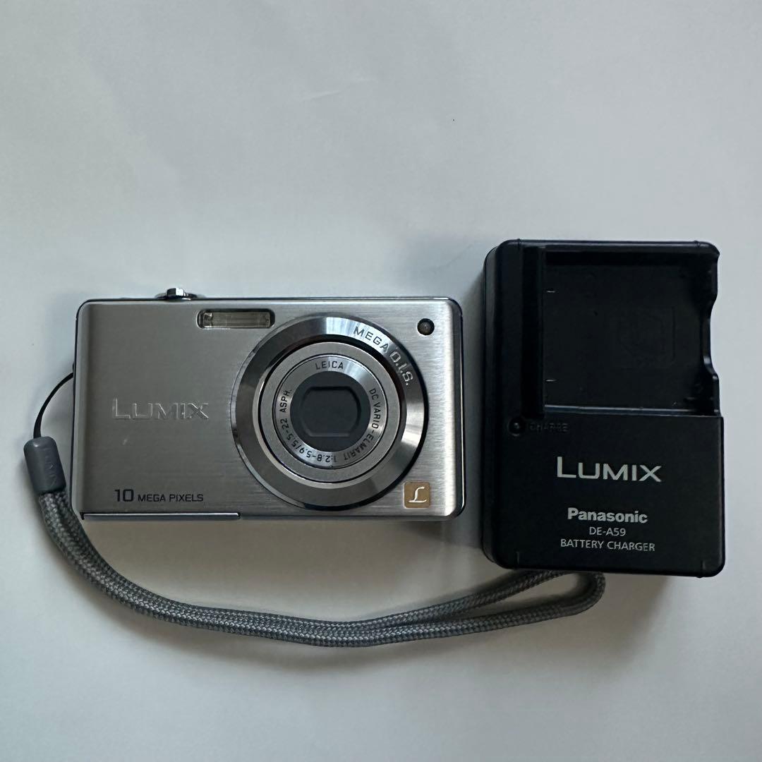 【動作確認済】Panasonic LUMIX DMC-FS7 シルバー Panasonic LUMIX DMC-FS7 シルバー デジカメ 動作確認済