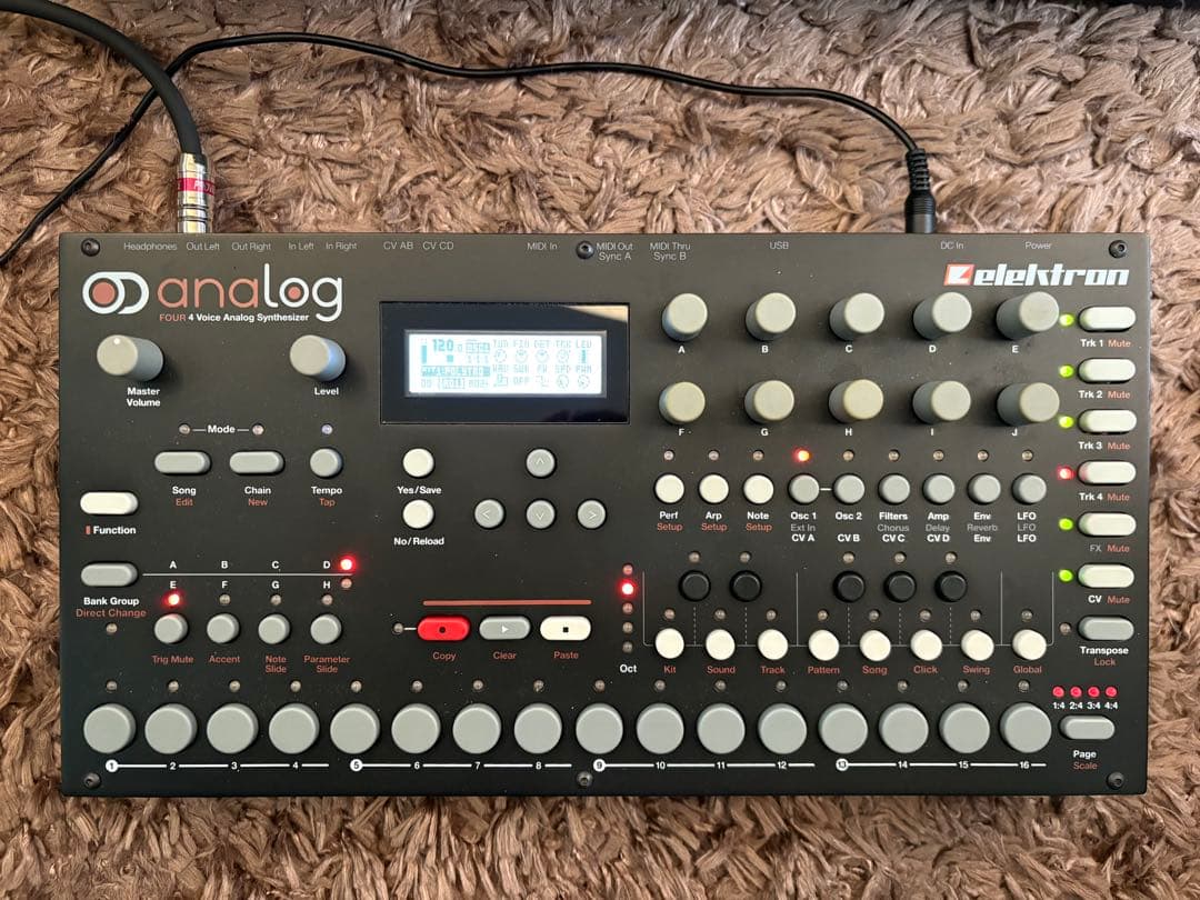 Elektron Analog Four 初期 Elektron Analog Four 4-Voice Analog Synthesizer | Reverb