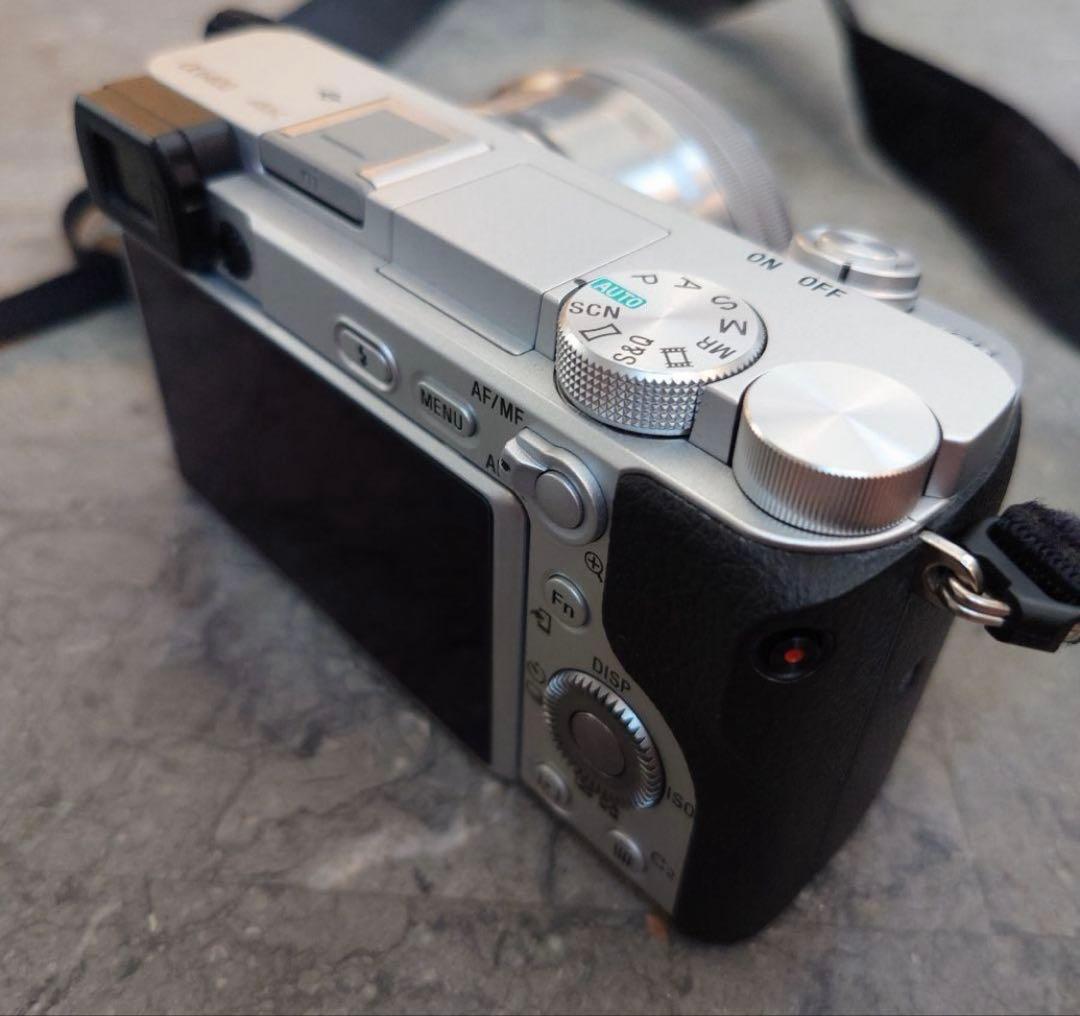 SONY α6400+ E 16-50mm F3.5-5.6 OSSレ