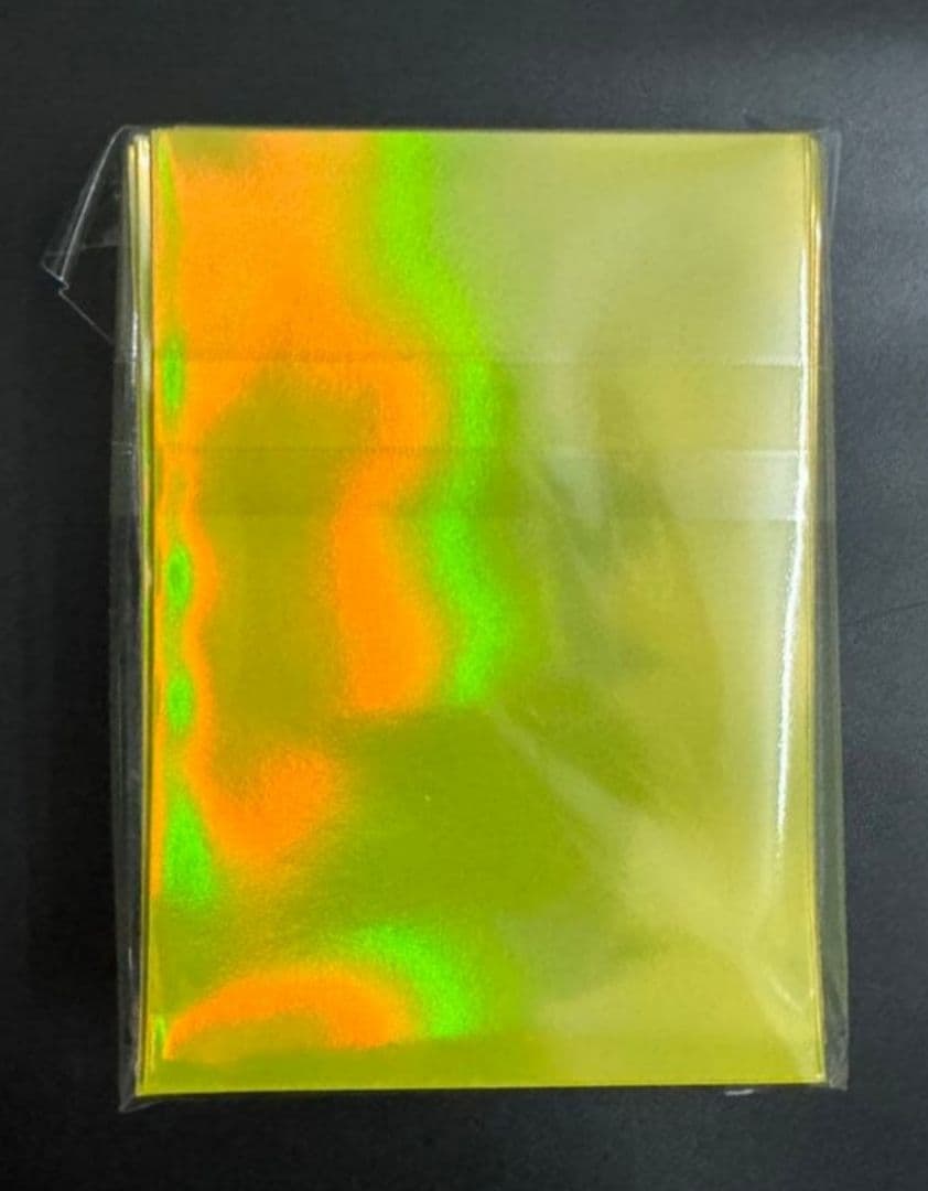 海外限定】遊戯王 魔術師の弟子ブラック・マジシャン・ガール スリーブ