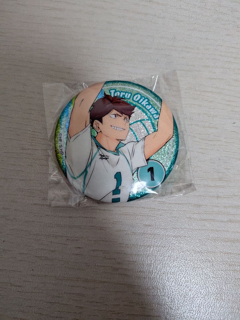 ハイキュー!! 「繋ぐ」グリッター缶バッジ 及川徹 - メルカリ