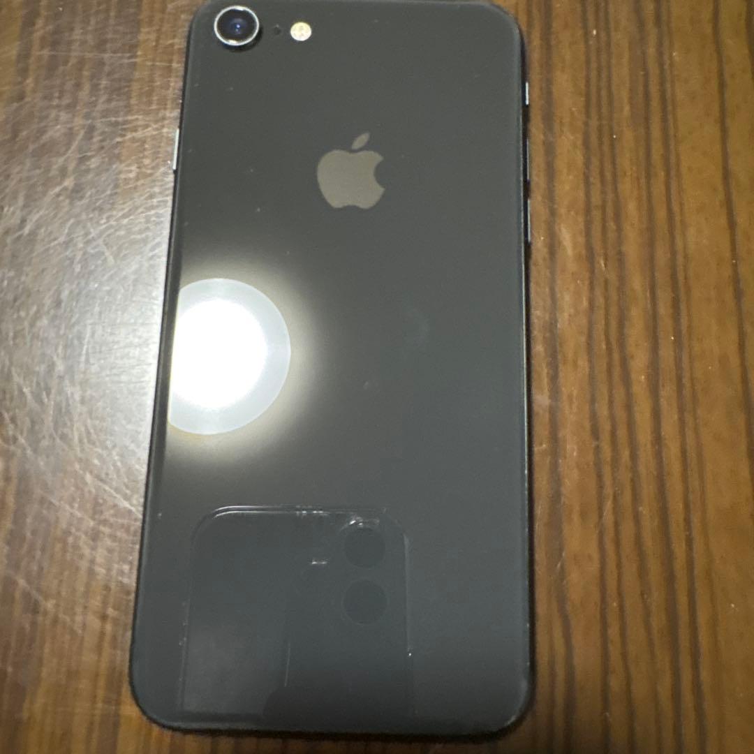 Apple iPhone 8 ブラック 本体 - メルカリ