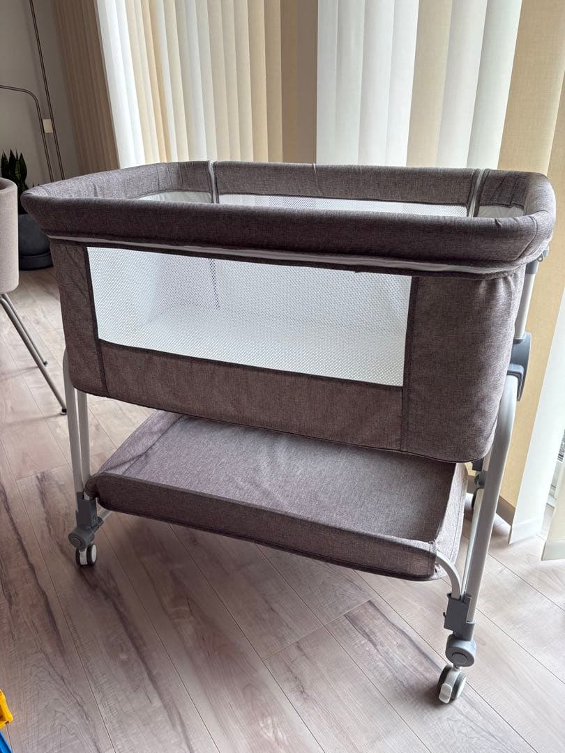【美品】ベビーベッド　添い寝可能　説明書付き Amazon.co.jp: ベビーベッド 折りたたみ 添い寝 幼児用ベッド 出産祝い