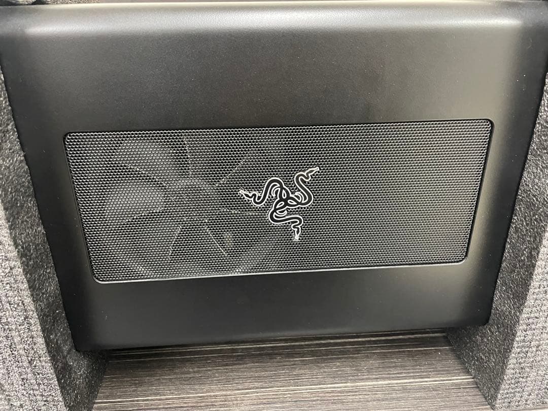 Razer レイザー　CoreX RC21-0131 GPUボックス Razer Core Xをレビュー！Windows,Mac両対応の外付けGPUボックス（eGPU