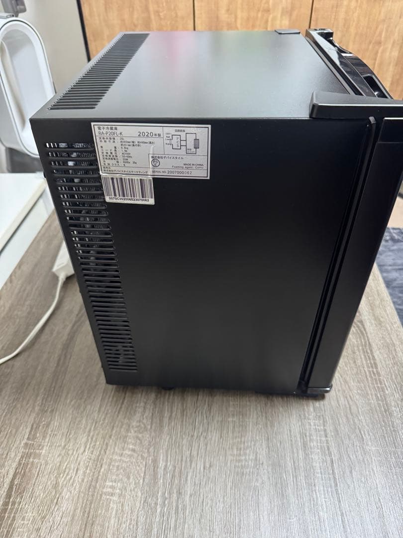 《良品格安》小型冷蔵庫　 deviceSTYLE 容量20L RA-P20